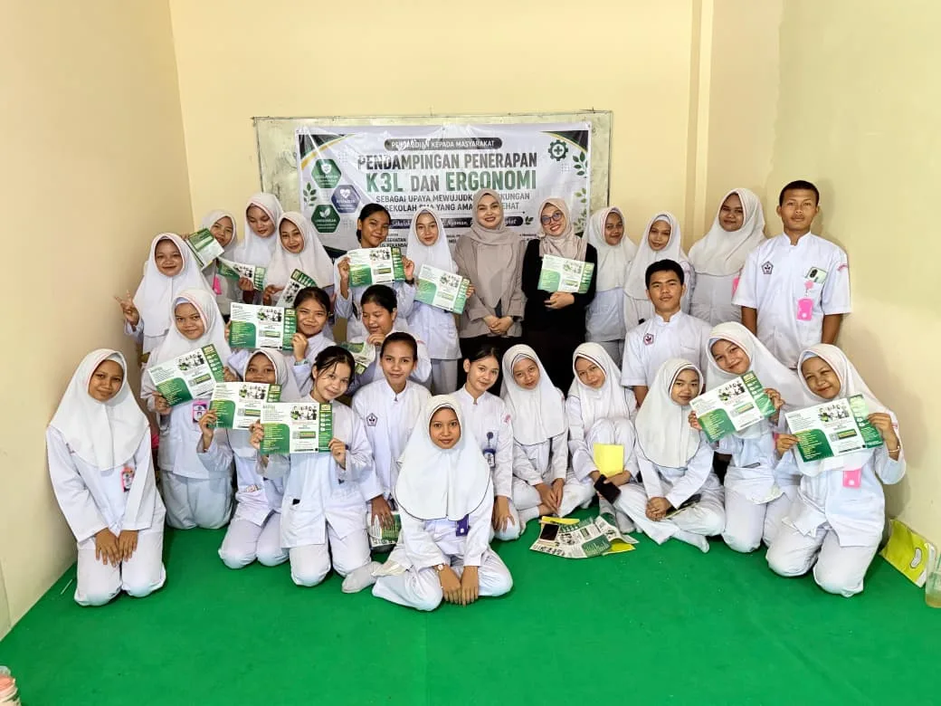 Dosen Program Studi Teknik Lingkungan Laksanakan PKM Pendampingan Penerapan K3L dan Ergonomi di SMK Kesehatan Genus Pekanbaru